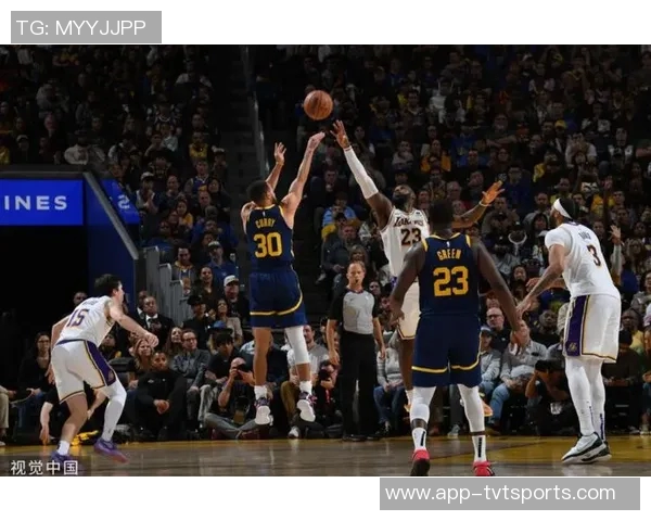 尼克斯勇士对决精彩纷呈NBA赛场再现巅峰对决激情四溢